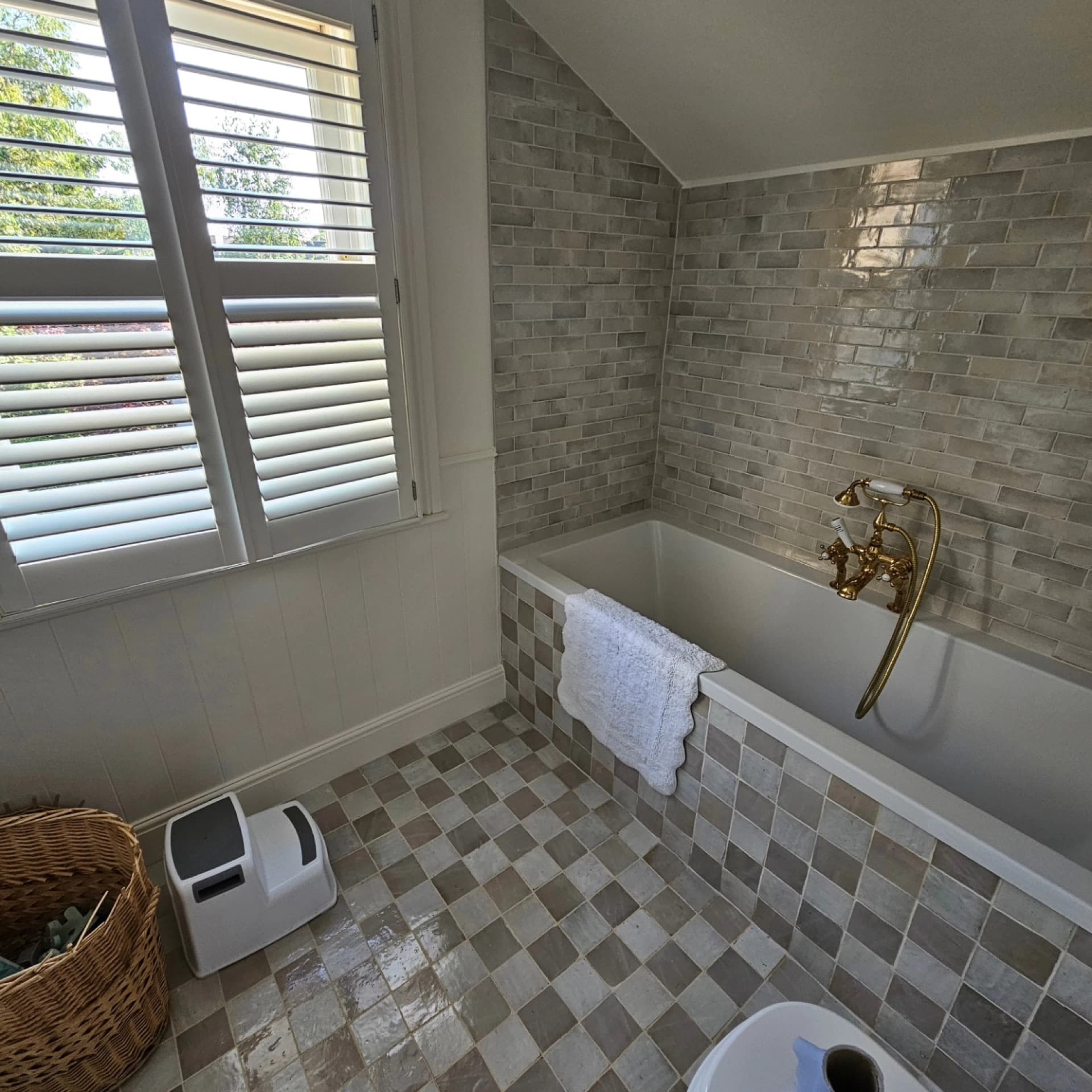 Loft Ensuite Bathroom